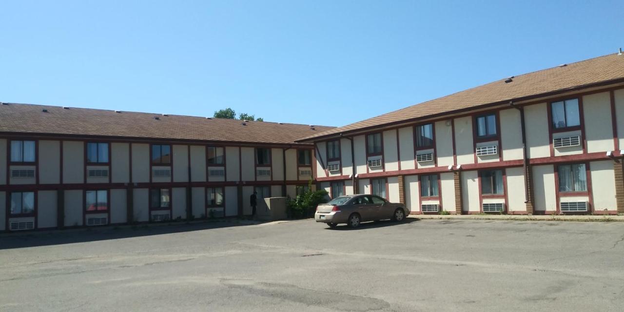 Guest Lodge Motel Minot Exterior foto